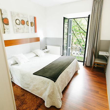 Hostal San Ignacio Centro Сан-Себастьян Экстерьер фото