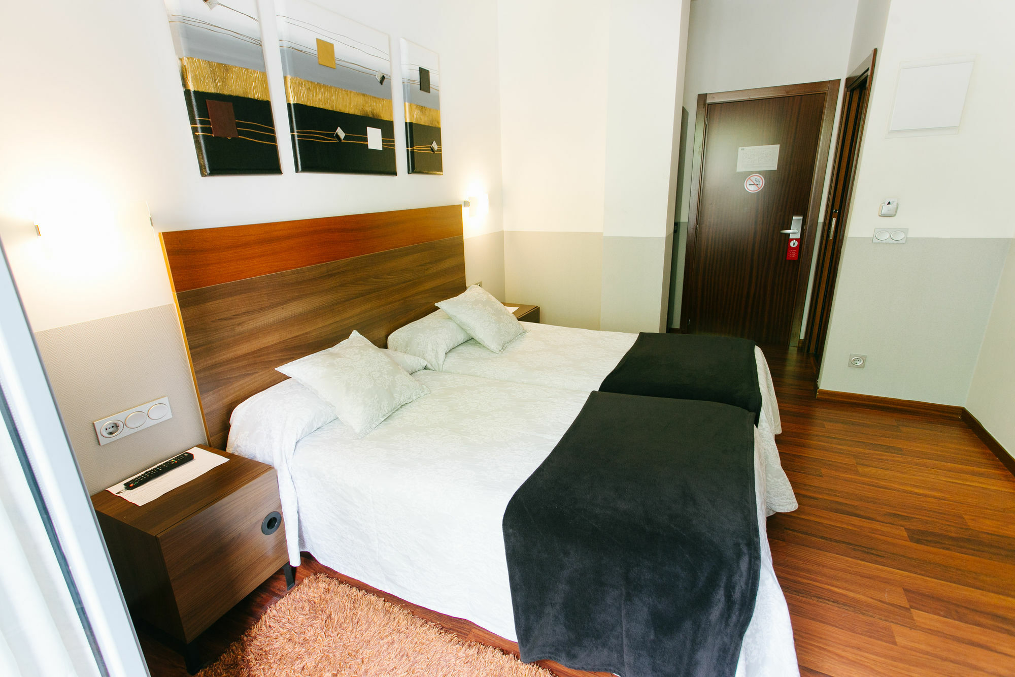 Hostal San Ignacio Centro Сан-Себастьян Экстерьер фото